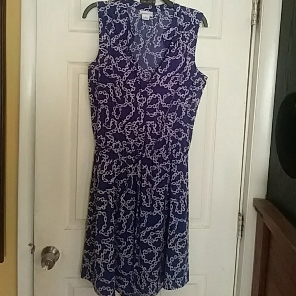 Gorgeous sleeveless shirt dress